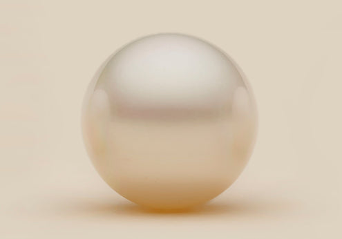 AA/A Lustre Pearl